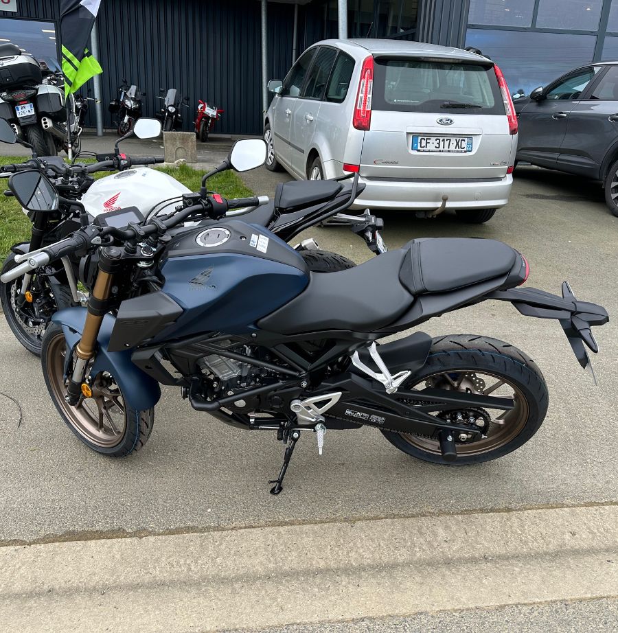 honda 125 CB moto ecole saint michel